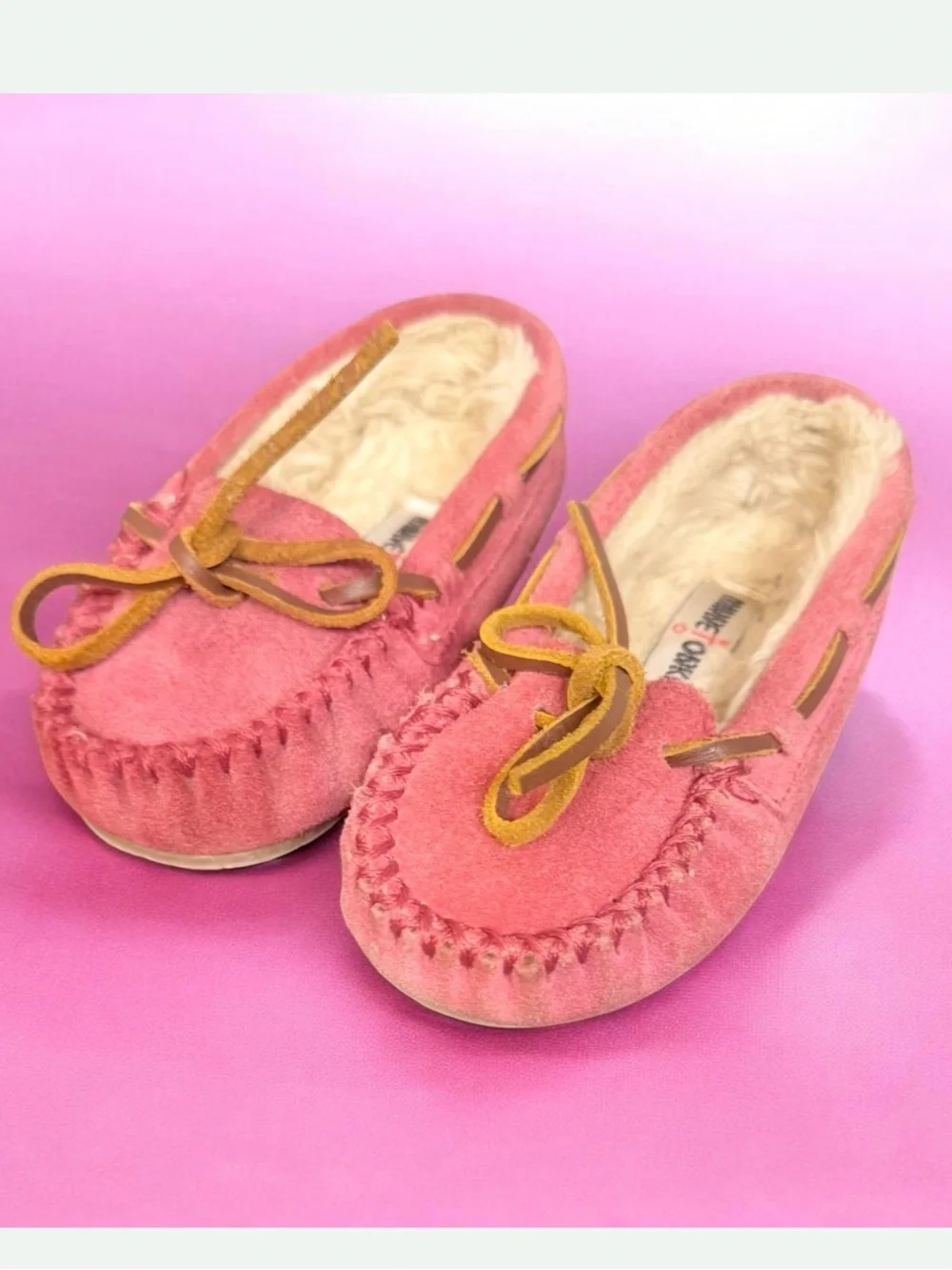 MINNETONKA Cassie pink suede fur lined slip on shoes slippers girl’s size 7
